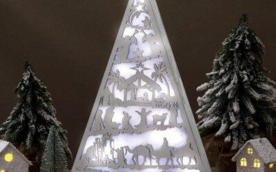 Tabletop LED Lighted Nativity Scene for just $4.99 on Amazon (Reg. $18.99)